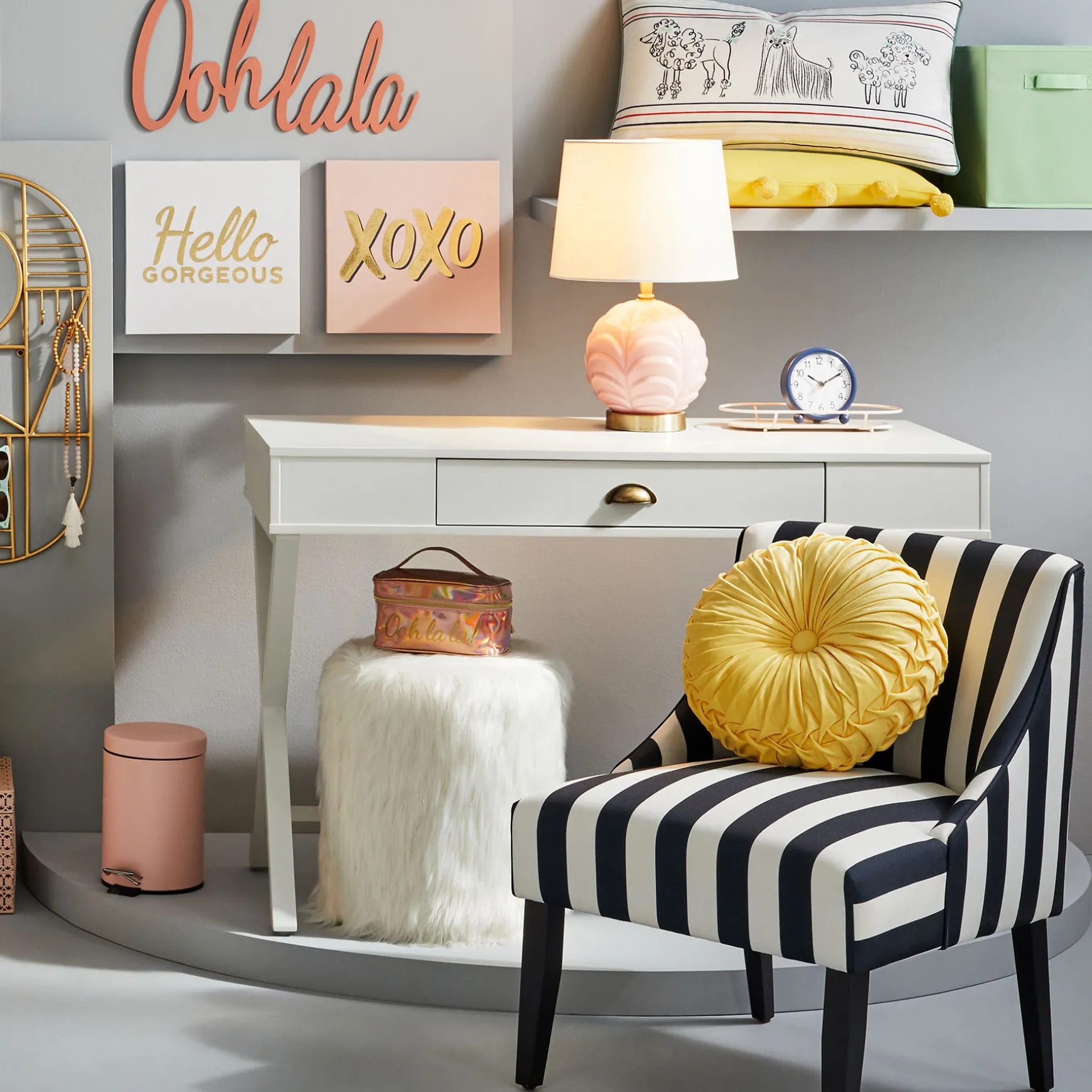 White Faux Fur Round Ottoman Fashion